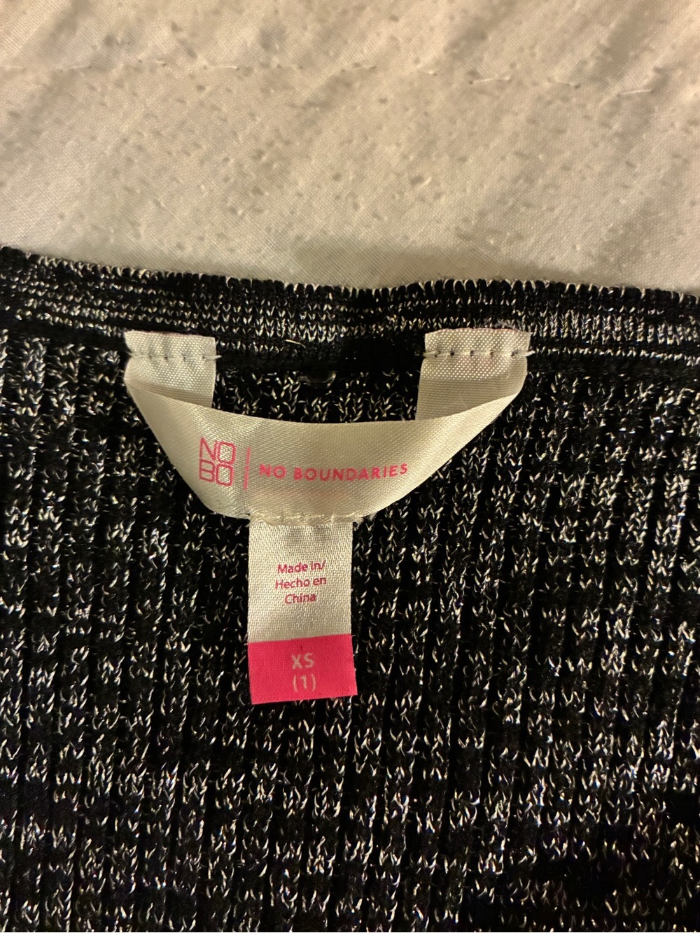 No Boundaries Black and Silver Metallic Knit Long Sleeve Top - Picture 2 of 2